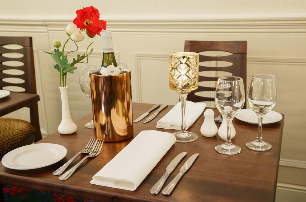 The Clonakilty Hotel ภายนอก รูปภาพ